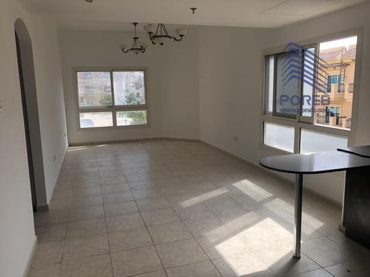 Pool View | Bright Unit | Vacant on Transfer